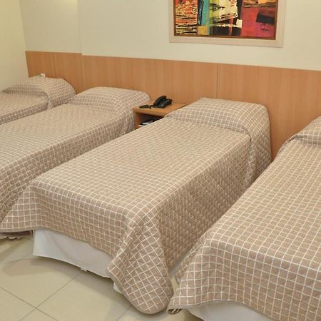 Lotus Hotel - A 6 Km Do Santuario De Aparecida-Sp Guaratinguetá Dış mekan fotoğraf